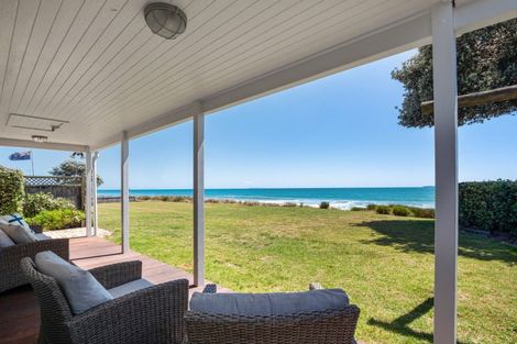 Photo of property in 123 Karewa Parade, Papamoa Beach, Papamoa, 3118