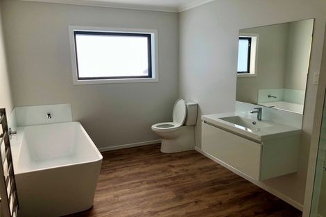 Photo of property in 12 Merton Street, Trentham, Upper Hutt, 5018