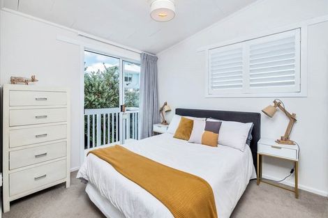 Photo of property in 1/6 Tyne Road, Forrest Hill, Auckland, 0620