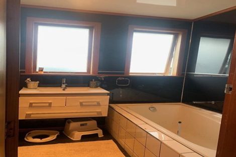 Photo of property in 17 Clearmont Crescent, Blagdon, New Plymouth, 4310