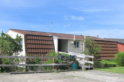 Photo of property in 11 Oldham Way, Crofton Downs, Wellington, 6035