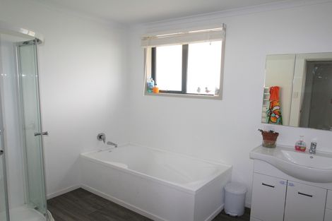 Photo of property in 21 Missy Crescent, Mount Pisa, Cromwell, 9383