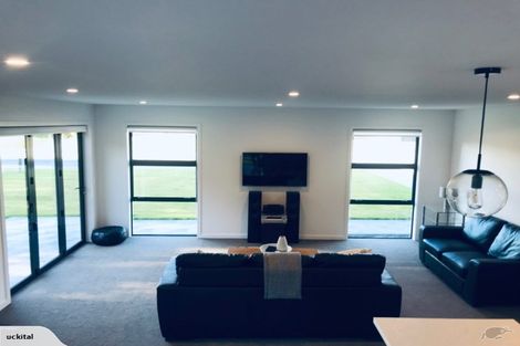 Photo of property in 10 Alice Burn Drive, Luggate, Cromwell, 9383