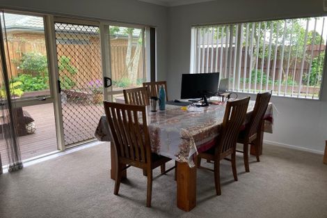 Photo of property in 8 Montilla Place, Manurewa, Auckland, 2102