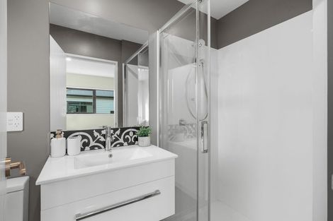 Photo of property in 2/29 Wyon Street, Linwood, Christchurch, 8062