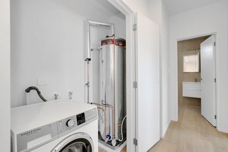 Photo of property in 202/36c Greenslade Crescent, Northcote, Auckland, 0627