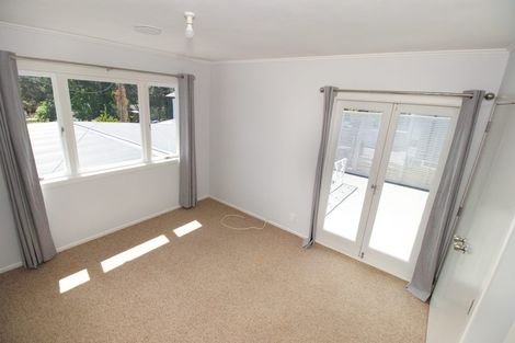 Photo of property in 79 Sabulite Road, Kelston, Auckland, 0602