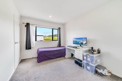 Photo of property in 2 Creekside Way, Flat Bush, Auckland, 2019