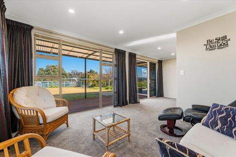 Photo of property in 16 Vantage Place, Omokoroa, 3114