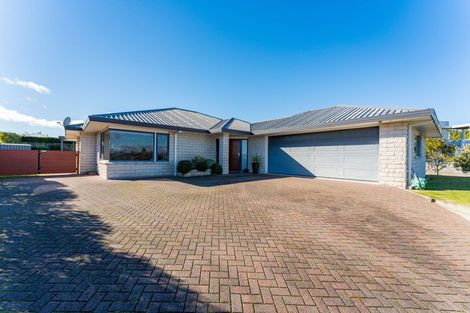 Photo of property in 25 Fairview Terrace, Waipahihi, Taupo, 3330