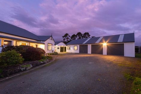Photo of property in 122 Pahiatua Aokautere Road, Aokautere, Palmerston North, 4471