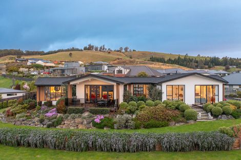 Photo of property in 39 Heathfield Drive, Mosgiel, 9024