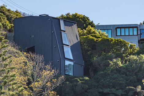 Photo of property in 64a Orangi Kaupapa Road, Northland, Wellington, 6012