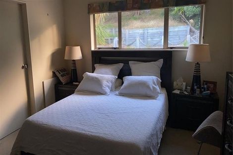 Photo of property in 76 Guildford Drive, Paraparaumu, 5032