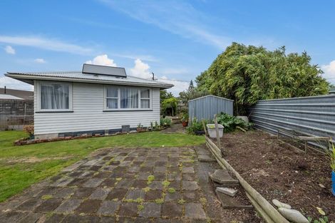 Photo of property in 3 Iredale Road, Hawera, 4610
