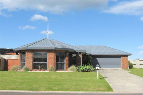 Photo of property in 65 Ocean Crest, Papamoa Beach, Papamoa, 3118