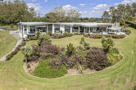 Photo of property in 44 Warman Road, Okura, Albany, 0792
