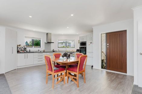 Photo of property in 22 Mcphee Street, Dannevirke, 4930