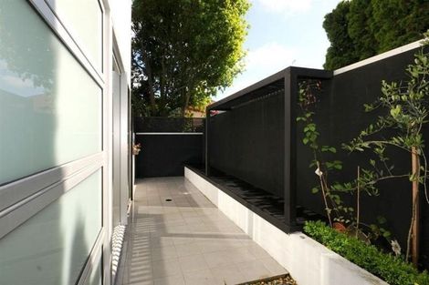 Photo of property in 4/184 Peterborough Street, Christchurch Central, Christchurch, 8013