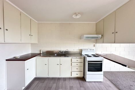 Photo of property in 40 West Coast Road, Glen Eden, Auckland, 0602