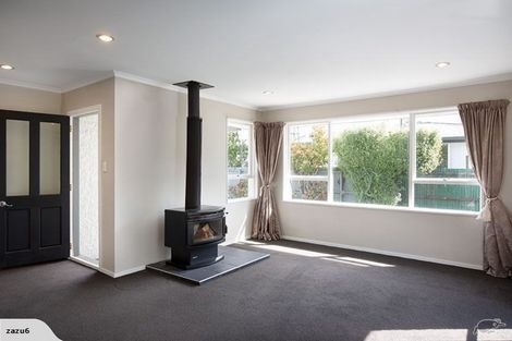 Photo of property in 32 Bracebridge Street, Kaiapoi, 7630