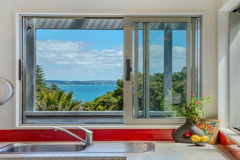 Photo of property in 59 Fairview Crescent, Omiha, Waiheke Island, 1081