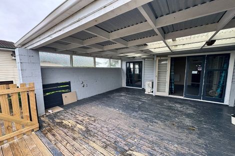 Photo of property in 109 Woodglen Road, Glen Eden, Auckland, 0602