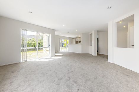 Photo of property in 4c Sheriff Place, Randwick Park, Auckland, 2105