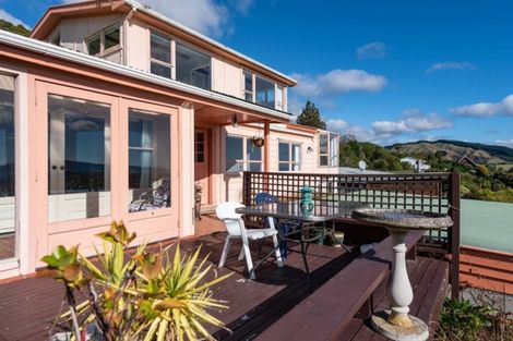 Photo of property in 43 Kotare Street, Waikanae, 5036