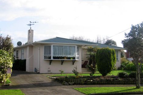 Photo of property in 12 Marsden Place, Awapuni, Palmerston North, 4412