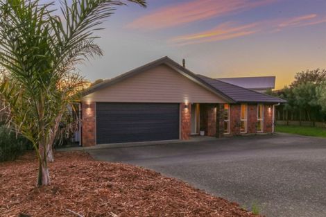 Photo of property in 11 Lithgow Drive, Otamatea, Whanganui, 4500