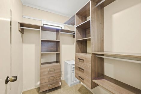 Photo of property in 2/20 Beach Road, Mellons Bay, Auckland, 2014