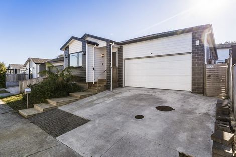 Photo of property in 33 Farranfore Road, Opaheke, Papakura, 2113