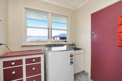 Photo of property in 64 Mcmurdo Street, Tinwald, Ashburton, 7700