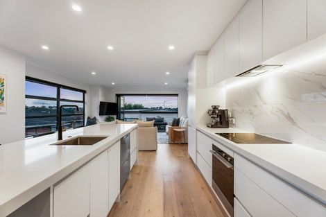 Photo of property in 94a Ireland Road, Mount Wellington, Auckland, 1060