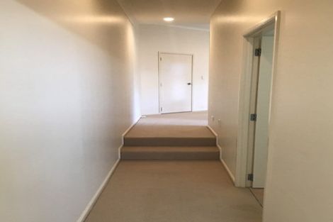 Photo of property in 8 Trimaran Drive, Gulf Harbour, Whangaparaoa, 0930