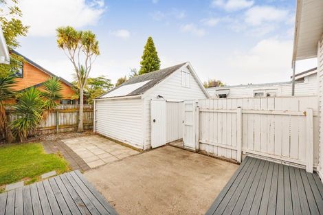 Photo of property in 223 College Street, West End, Palmerston North, 4412