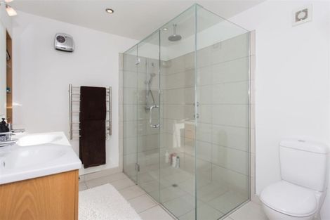 Photo of property in 4 Saint Remy Lane, Redcliffs, Christchurch, 8081