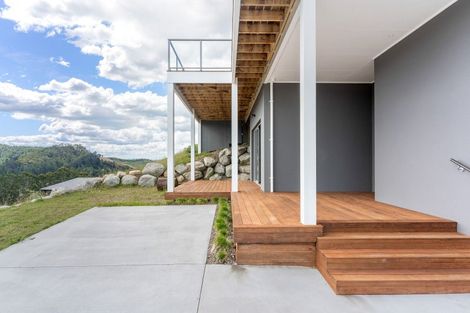 Photo of property in 3 Rewarewa Rise, Whangamata, 3691