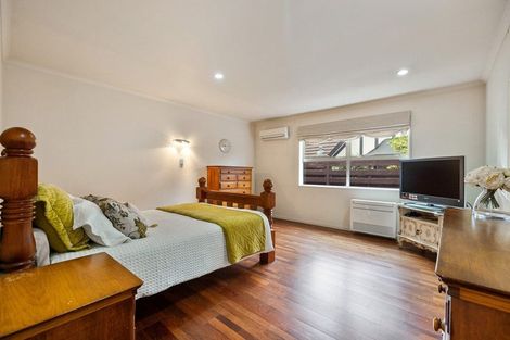 Photo of property in 133 Fendalton Road, Fendalton, Christchurch, 8052