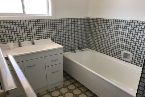 Photo of property in 19 Sunnyside Road, Nawton, Hamilton, 3200