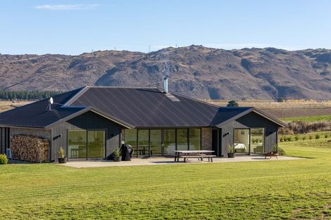 Photo of property in 4 Skeena Way, Waikerikeri, Alexandra, 9391