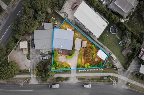 Photo of property in 2/1 Burnham Road, Waitakere, Auckland, 0816