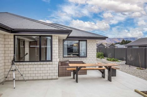 Photo of property in 55 Olds Crescent, Cromwell, 9310