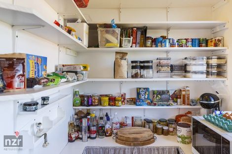 Photo of property in 165 West Street, Feilding, 4702