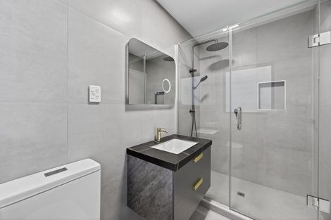 Photo of property in 27 Jandell Crescent, Bucklands Beach, Auckland, 2014