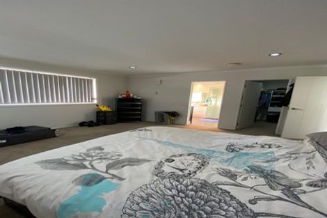 Photo of property in 22 Carlos Drive, Flat Bush, Auckland, 2016