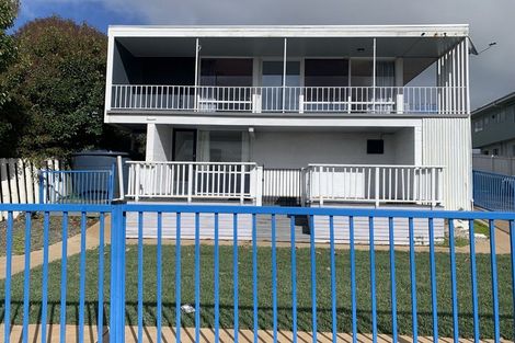 Photo of property in 4130 Great North Road, Glendene, Auckland, 0602