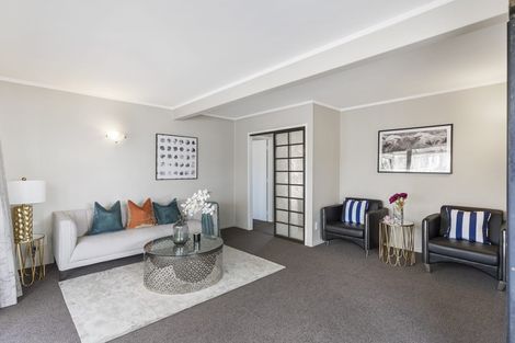 Photo of property in 1/166 Pakuranga Road, Pakuranga, Auckland, 2010