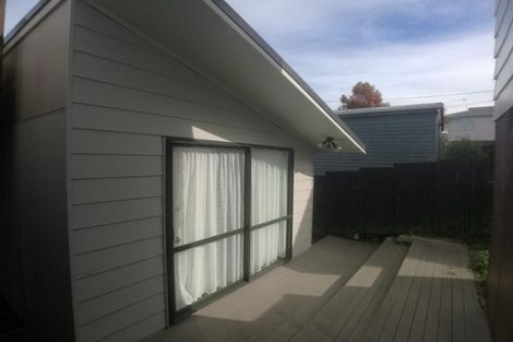 Photo of property in 53 Triangle Road, Massey, Auckland, 0614